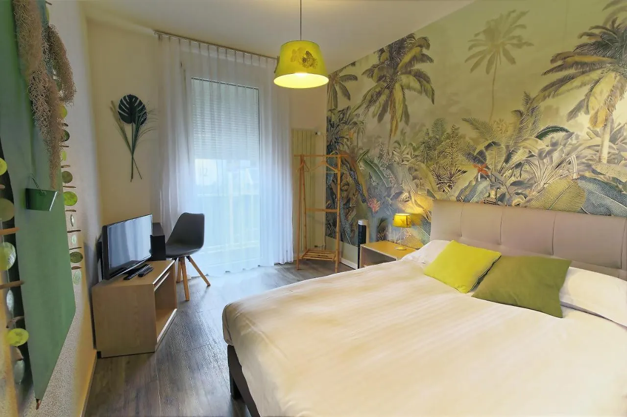 Les Chambres Du Ctn Plan-Les-Ouates Hotel