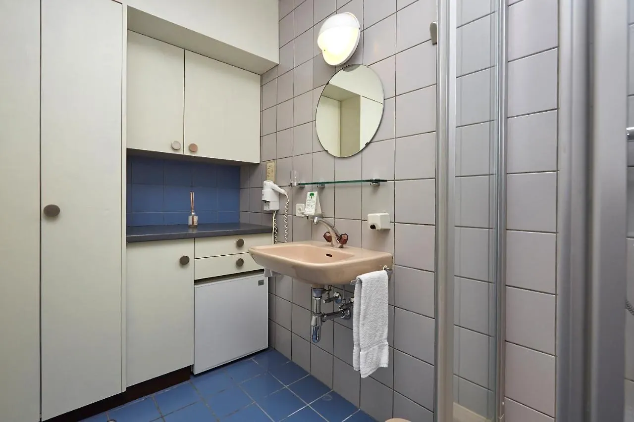 Les Chambres Du Ctn Plan-les-Ouattes 2*,  İsviçre