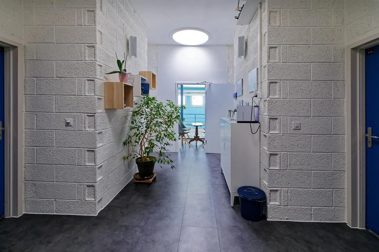 ** Otel Les Chambres Du Ctn Plan-les-Ouattes İsviçre